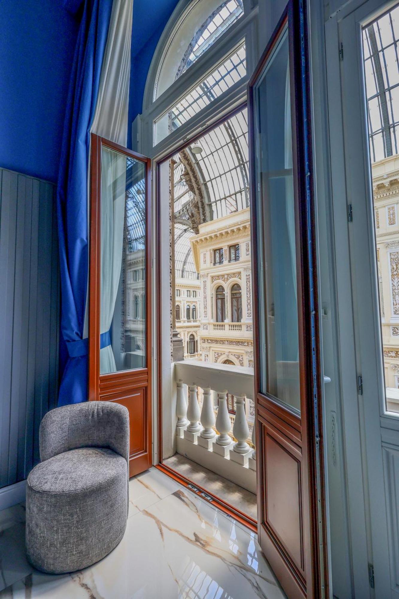 Maison San Carlo Luxury Suites Nápoles Exterior foto